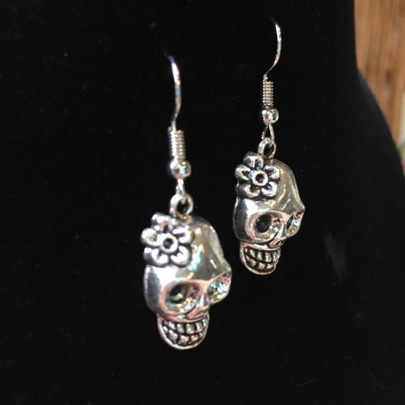 Silver Dangle Earrings Sugar Skull, Day of the Dead, Boho Goth Punk Vibes - Picture 4 of 6